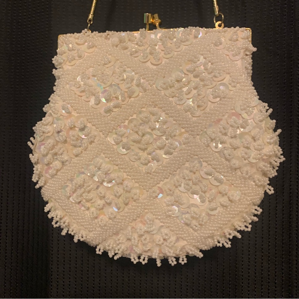 Vintage Cream Beaded Flapper Purse Gold Snake Chain and Trim